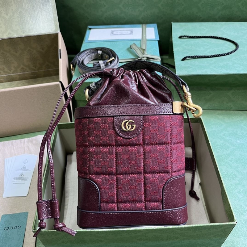 G*u*i bucket bags